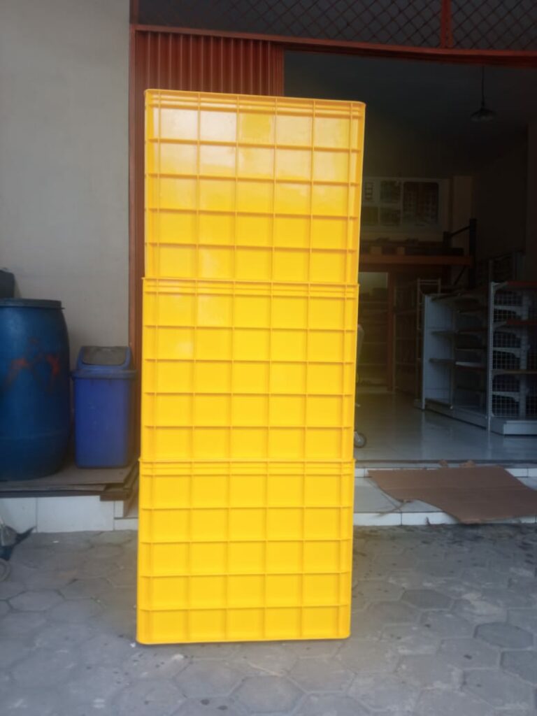 BOX CONTAINER PLASTIK UKURAN PALING BESAR RABBIT 7099