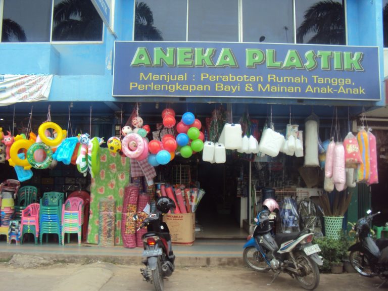 toko aneka plastik