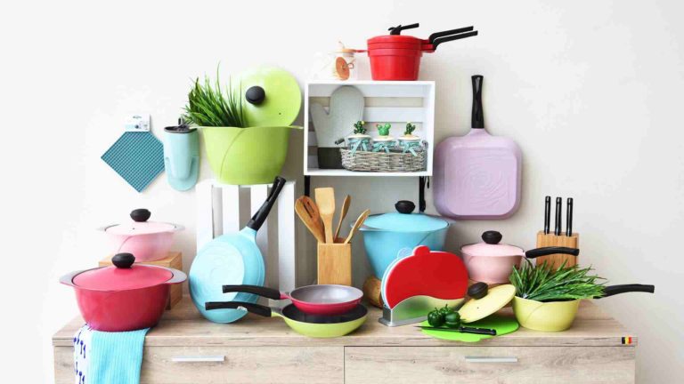TOKO PLASTIK PERABOTAN RUMAH TANGGA TERDEKAT DARI LOKASI SAYA