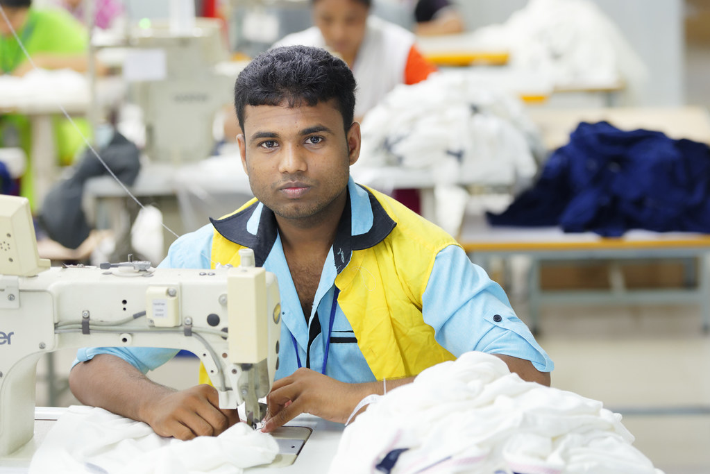 Helper Sewing Adalah: Menggali Lebih Dalam Peran Penting dalam Dunia Fashion dan Kreativitas