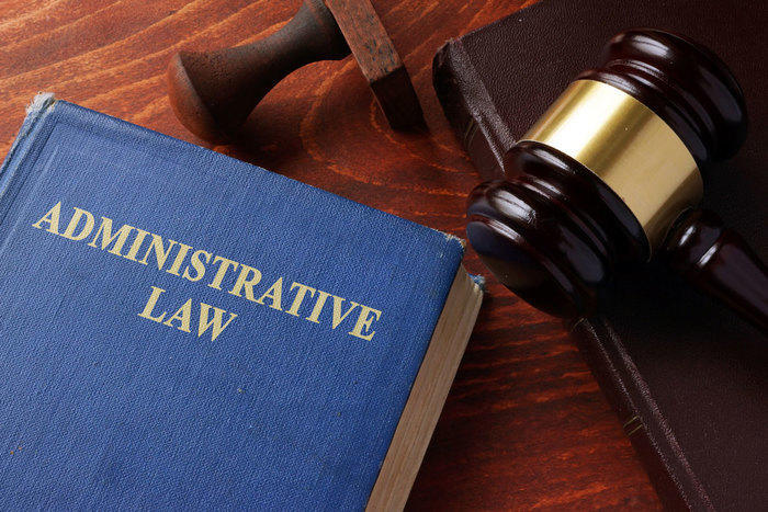 HUKUM ADMINISTRASI NEGARA: Landasan Hukum dan Peranannya dalam Tata Kelola Pemerintahan