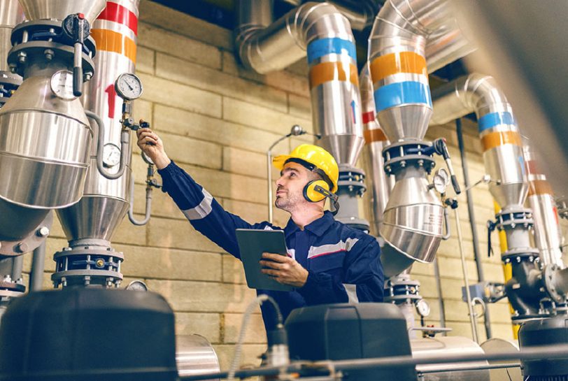 Operator Boiler: Peran Kunci dalam Industri dan Lingkungan