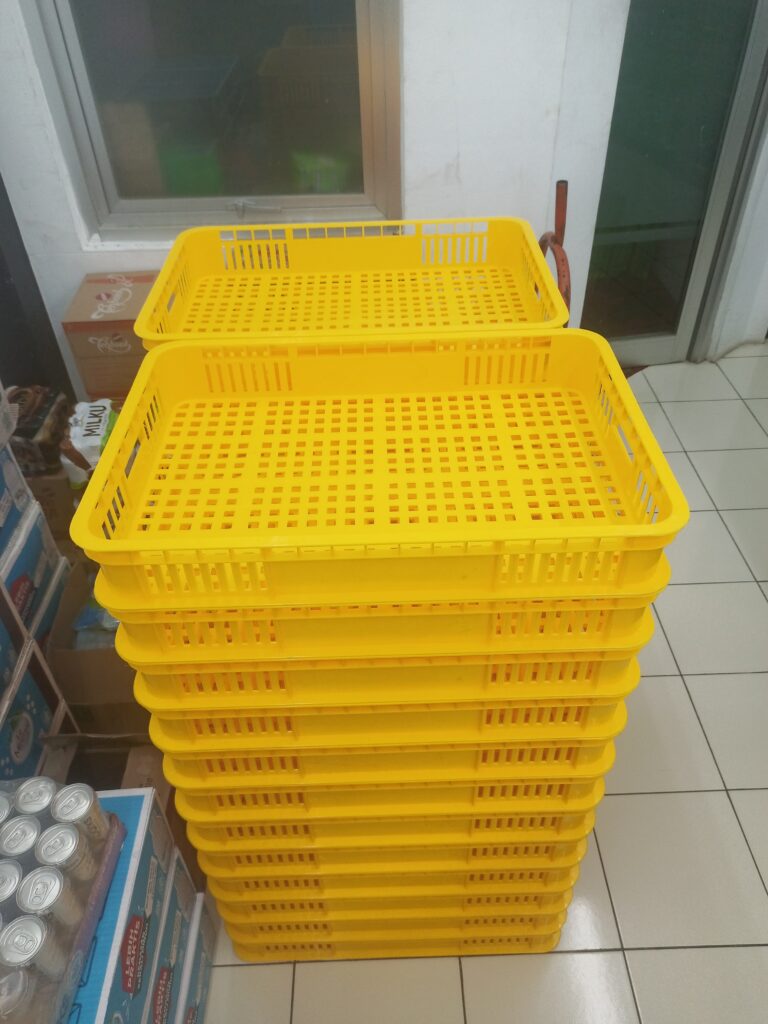 CONTAINER BOX PLASTIK INDUSTRI RABBIT 2001, KIRIM KE DEPOK OLEH TIM RAJA PLASTIK INDONESIA | RAJAPLASTIKINDONESIA.COM