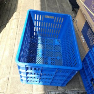KERANJANG INDUSTRI BESAR CONTAINER BOX PLASTIK RABBIT 7007 + RODA: Solusi Container Box Plastik Industri Beroda yang Praktis, Kuat, dan Efisien untuk Gudang & Produksi