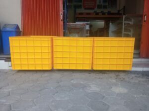 KERANJANG INDUSTRI BESAR CONTAINER BOX PLASTIK RABBIT 7099, KIRIM KE SEMARANG - JAWA TENGAH OLEH TIM RAJA PLASTIK INDONESIA