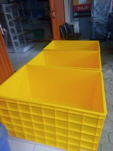 KERANJANG INDUSTRI BESAR CONTAINER BOX PLASTIK RABBIT 7099, KIRIM KE SEMARANG - JAWA TENGAH OLEH TIM RAJA PLASTIK INDONESIA