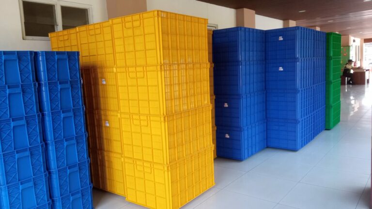 PENGIRIMAN BOX CONTAINER / KERANJANG PLASTIK INDUSTRI HANATA & RABBIT KE GUDANG UNILEVER CIKARANG OLEH TIM RAJA PLASTIK INDONESIA