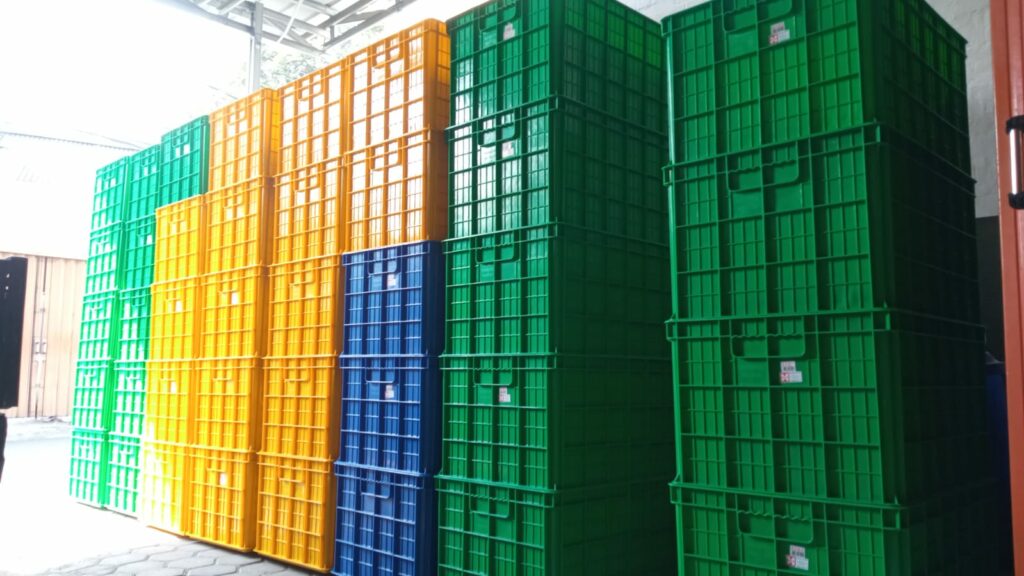 PENGIRIMAN BOX CONTAINER / KERANJANG PLASTIK INDUSTRI HANATA & RABBIT KE GUDANG UNILEVER CIKARANG OLEH TIM RAJA PLASTIK INDONESIA