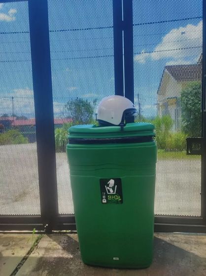 TONG SAMPAH PLASTIK BESAR KOTAK 220 LITER GREEN LEAF BIO DUSTBIN 2022: Solusi Tempat Sampah Plastik Kapasitas Besar untuk Area Industri, HORECA, Perkantoran, Fasilitas Umum, dan Lingkungan Komersial