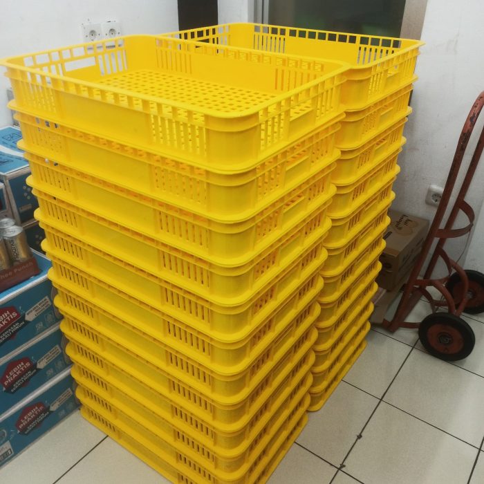 CONTAINER BOX PLASTIK INDUSTRI RABBIT 2001, KIRIM KE DEPOK OLEH TIM RAJA PLASTIK INDONESIA | RAJAPLASTIKINDONESIA.COM