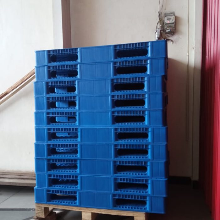 Pengiriman Pallet Plastik Industri Rabbit Tipe NPA-1210 ke Limo, Depok oleh Tim RAJA PLASTIK INDONESIA