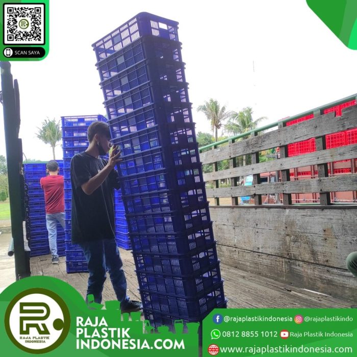 ukuran box container